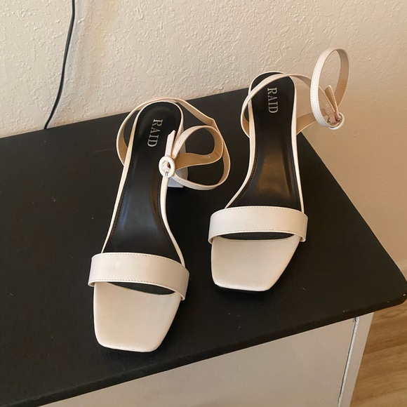 Heels - Picture 2 of 2